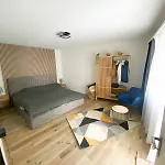Moderne Et Spacieux Avec 2 Belles Terrasses Vu Sur Montagne * ロイカーバード