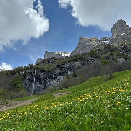Moderne Et Spacieux Avec 2 Belles Terrasses Vu Sur Montagne Loèche-les-Bains